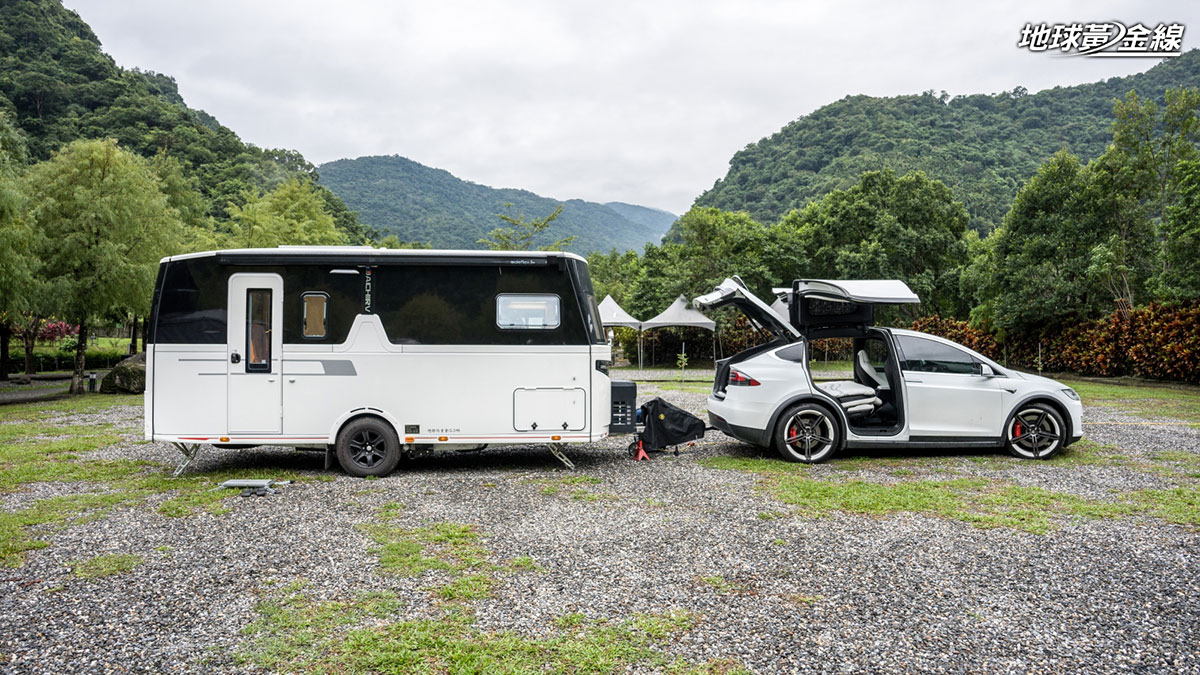 拖曳式露營車，就是單純在車輛後方拖一輛露營拖車的玩法。（圖片來源／地球黃金線）