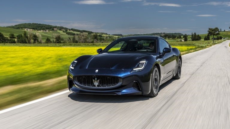 GranTurismo Folgore車型將具備760匹馬力、137.7公斤米扭力，鋰電池容量92.5kWh，WLTP測試續航里程450公里，還支援最高270kW直流快充(800V)。（圖片來源／Maserati）